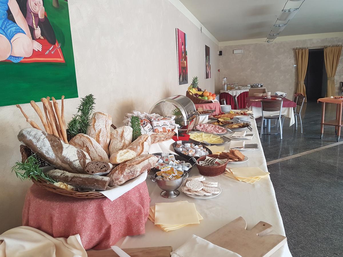 Hotel & Residence La Sibilla Cusiana بيتيناسكو المظهر الخارجي الصورة