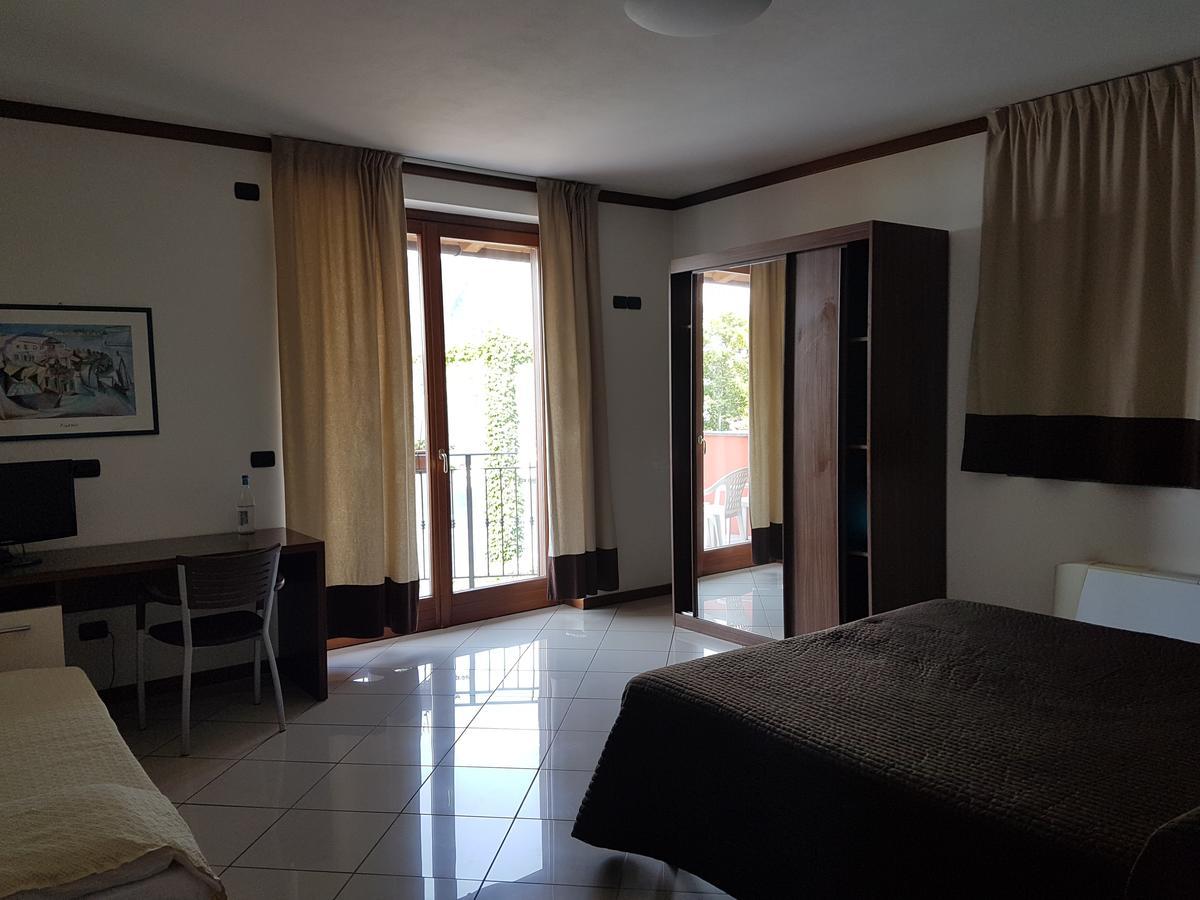 Hotel & Residence La Sibilla Cusiana بيتيناسكو المظهر الخارجي الصورة